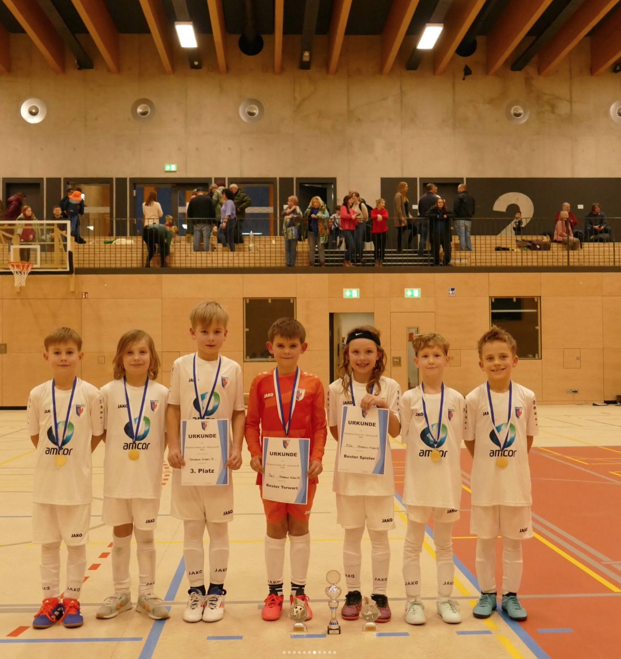 Erfolgreicher U8 Hallencup im Luftschiffhafen