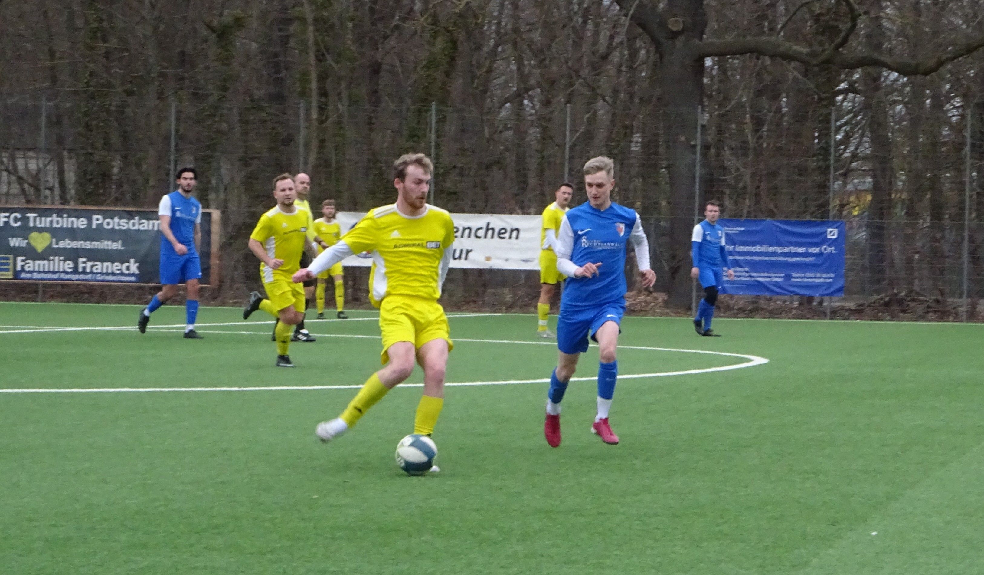 Derbyerfolg für Erste Männer