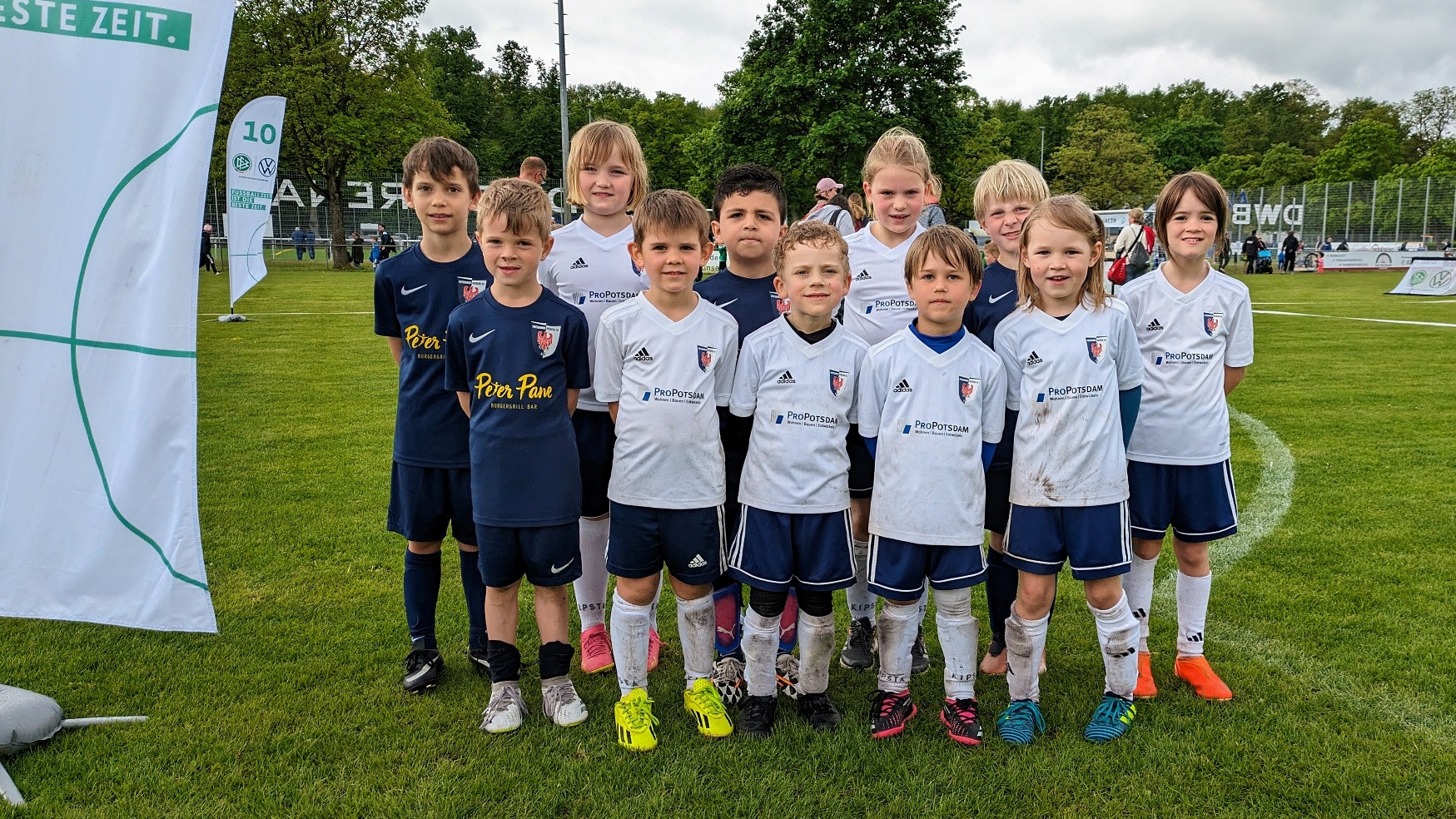 Mini-Kickers bei der DFB- Kinderfußball-Tour in Neuruppin