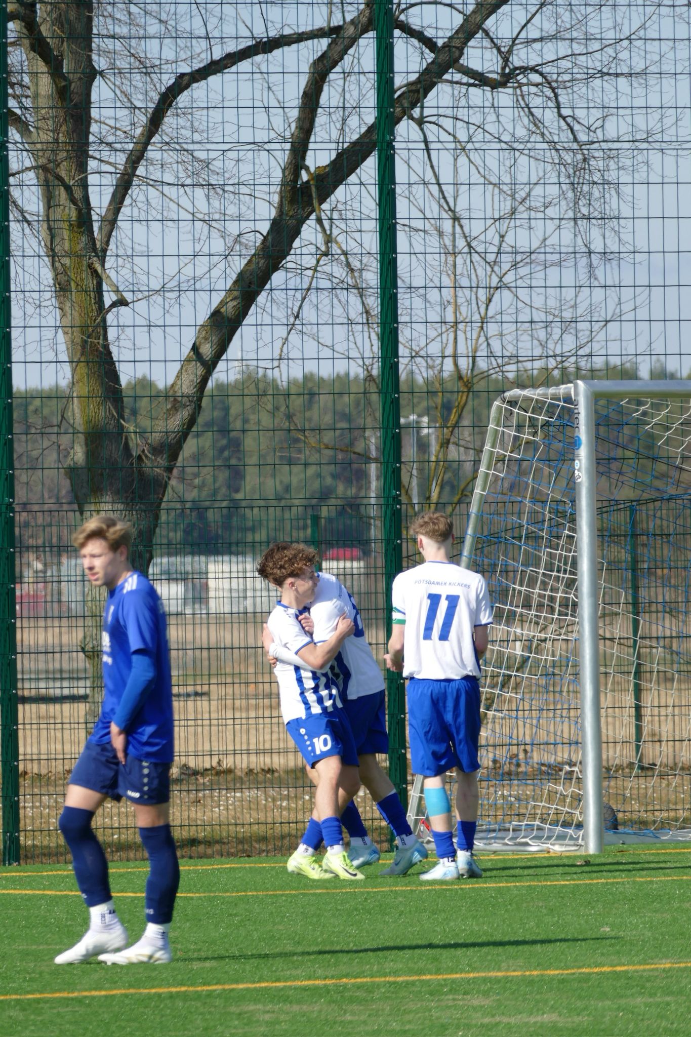 U19 besiegt Saarmund deutlich