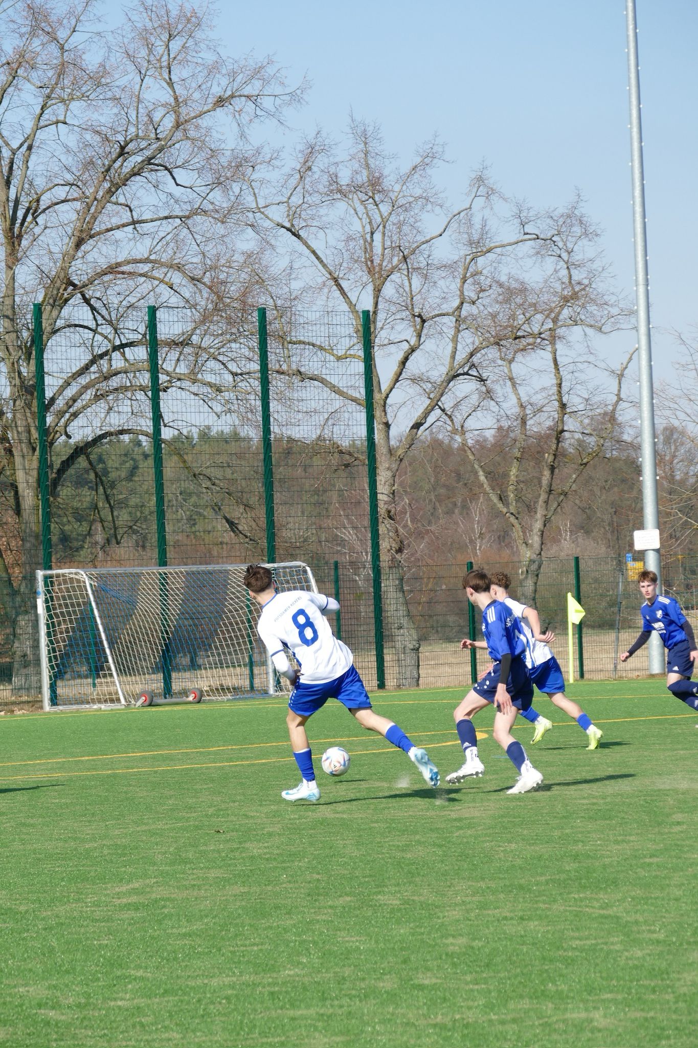 U19 besiegt Saarmund deutlich